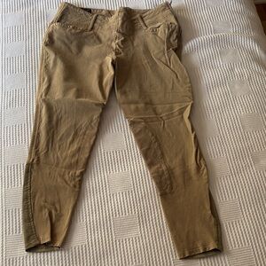 Ariat Women's Tan riding breeches. Show